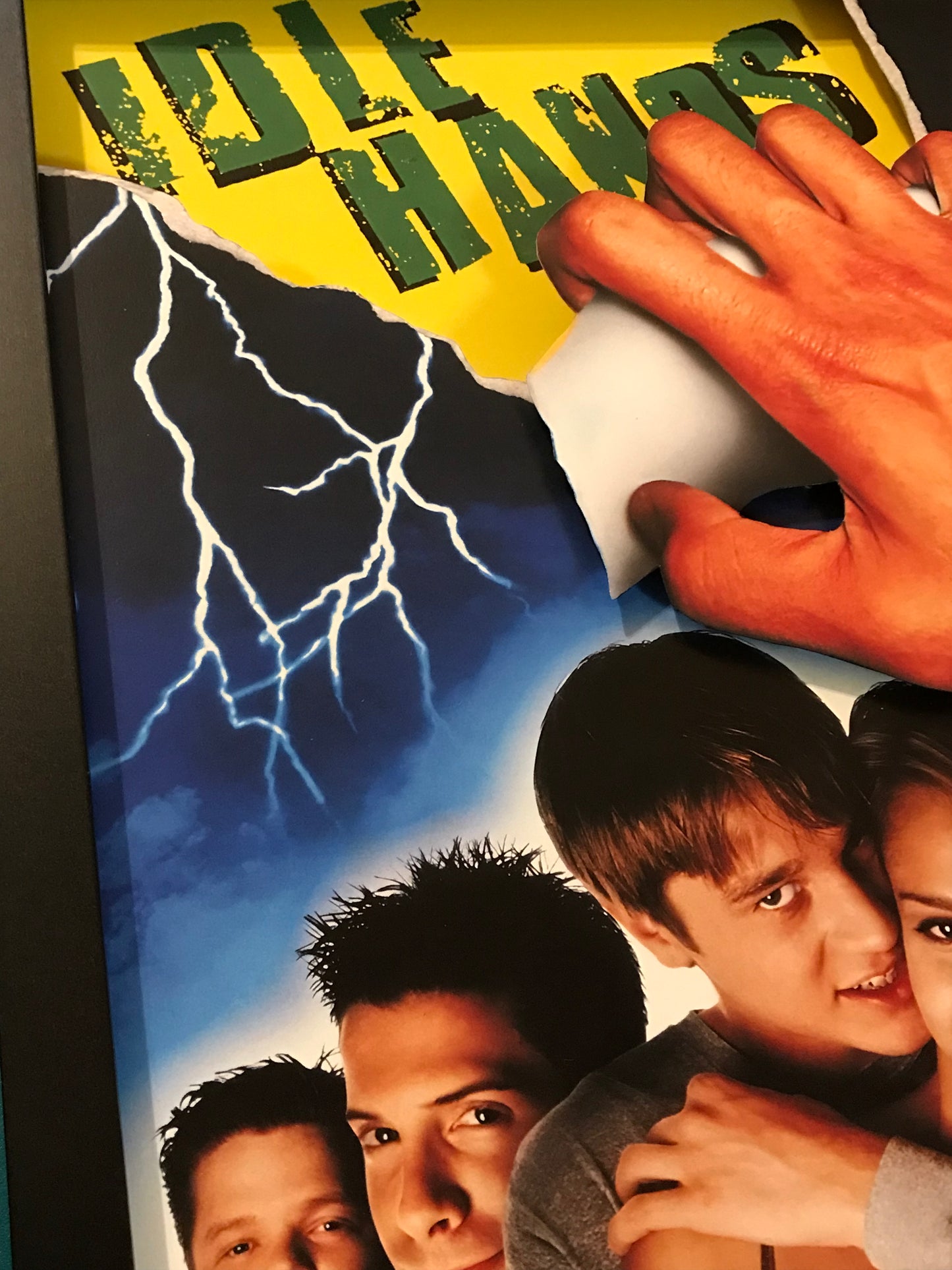 Idle Hands (11x14)