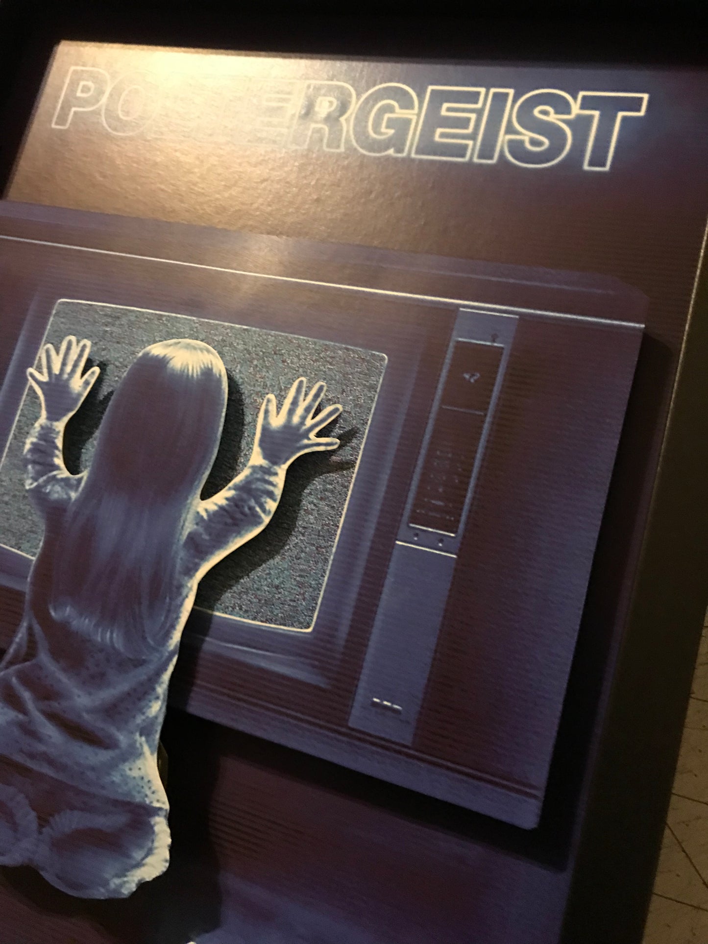 Poltergeist (11x14)